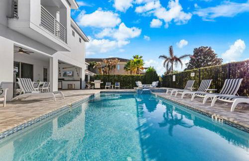 Happiest Home on Earth - Custom Pirate & Nature Bunks 8 King Suites Theater & Pool - Foto 4