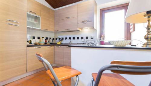 Pretty loft Viterbo medieval town Condividi Salva - Foto 3