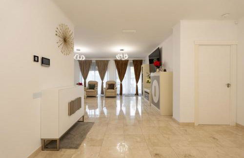 Exclusive Villa City, Beach & Golf - Photo 15