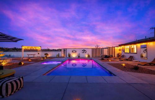 HUGE House in Joshua Tree/Yucca Valley with Pool & Hot Tub - Foto 12