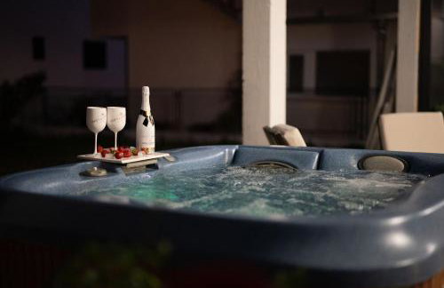 Strelitzia apartment Split with jacuzzi - Photo 1