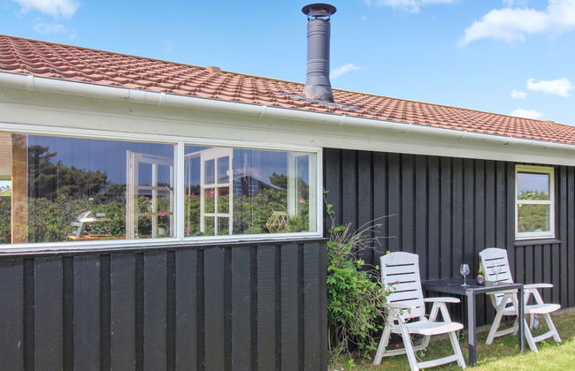 "Myriam" - 200m from the sea - Photo 4