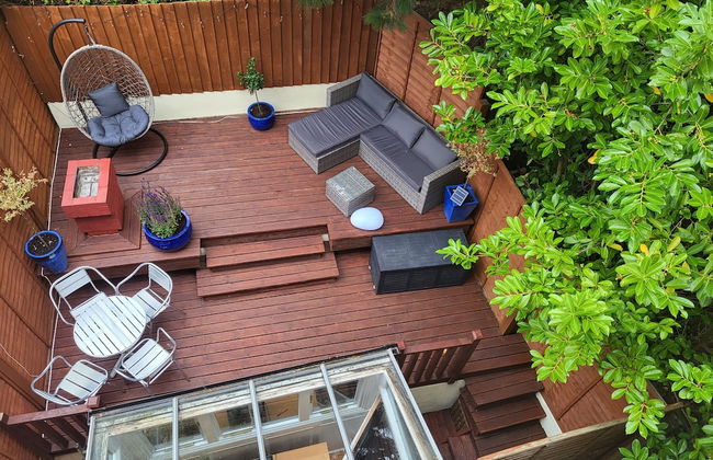 Beach Front 2-bed Apartment With Deck & BBQ - Foto 18