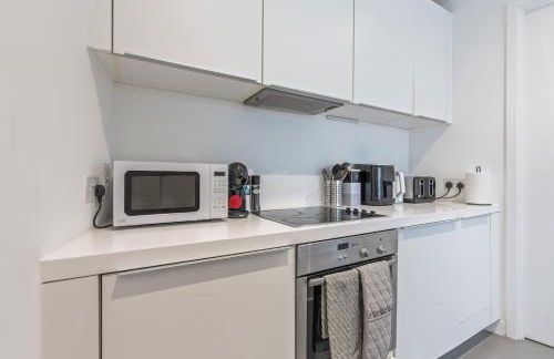 #79 World Famous Rotunda Skyline Views - Near Victoria Square - Sleeps 6 - " Perfect for contractors and Families" - Foto 15