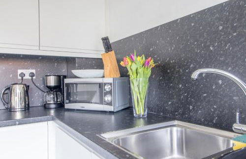 Spacious 2-Bed City Home Free Parking & Stadiums - Foto 30