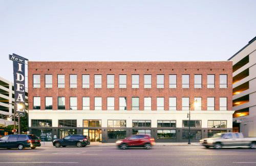 Theatre Retreat 2 Bedroom Loft - 1 Blk from Theatres - Foto 32