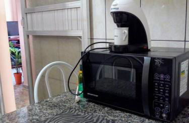 Quarto com ar condicionado em apt compartilhado e estacionamento grátis - Foto 21