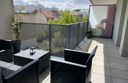 Terrace Apartment with Free Parking, Metro Malakoff, Near Paris - Foto 16
