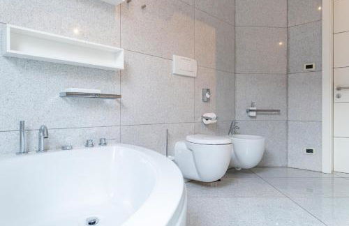 Artist House - Photo 23