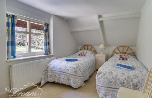 Pitt Cottage - Photo 14