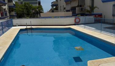 Modern Apt by Beach & Old Town with pool - Foto 2