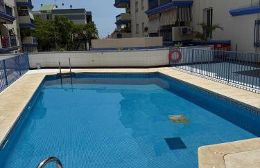Modern Apt by Beach & Old Town with pool - Foto 2