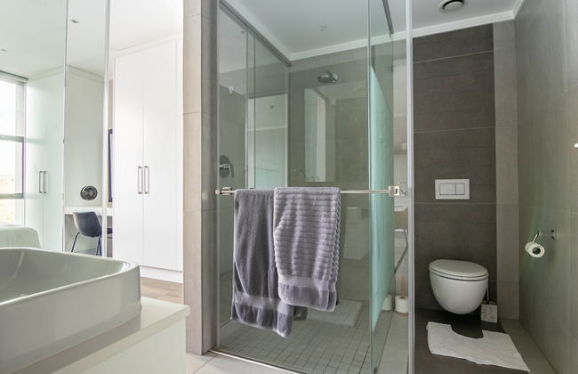 Sandton Smart Apartment Fifteen - Photo 14