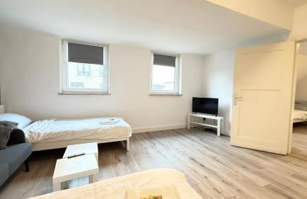 Komfortable Apartments Neumünster Zentrum perfekt für Beruf & Handwerk - Photo 27