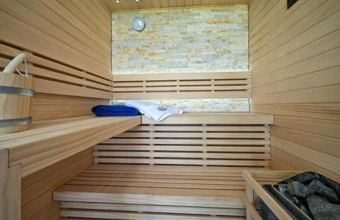 Gorgeous Home In Luzan Biskupecki With Sauna - Foto 41