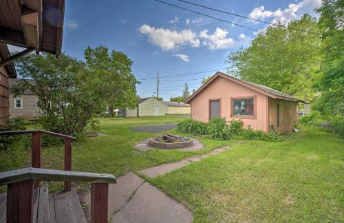 Sunny Superior Home - Swim, Hike, and Explore! - Foto 32