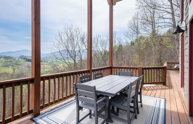 Private Retreat w/ Hot Tub, Amazing Views, Game Room Silver Spoon by Avantstay - Foto 28