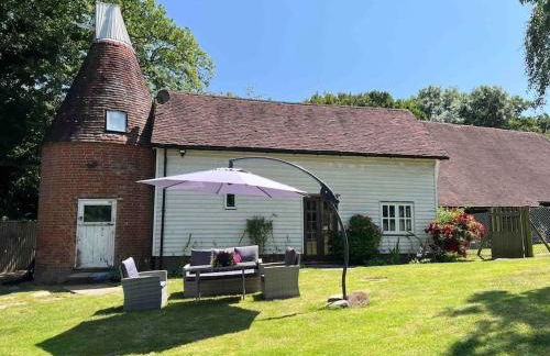 Beautiful 2 bed Oast - 15 acre farm - Tunbridge Wells - Photo 1
