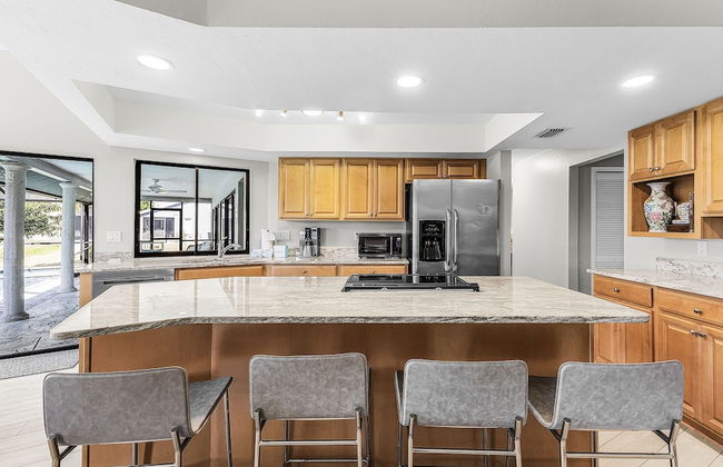 Beautiful Private Pool Home In-between Fort Myers Beach And Sanibel Island 3 Bedroom Home by RedAwning - Photo 8