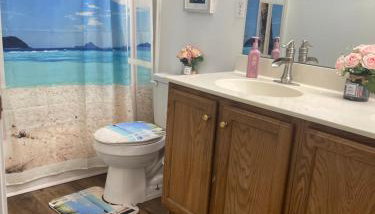 Charming Entire 3 Bedrooms House with AC and Wifi - Foto 5