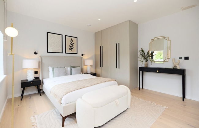 The Brondesbury Hideaway - Stylish 3bdr Flat With Balcony + Parking - Foto 16