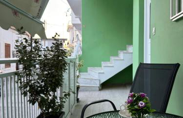 Aesthetic Cozy Haven - Photo 25