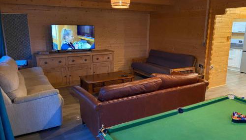 Inviting 2-Bedroom Cabin in Ashton Under Hill - Foto 2