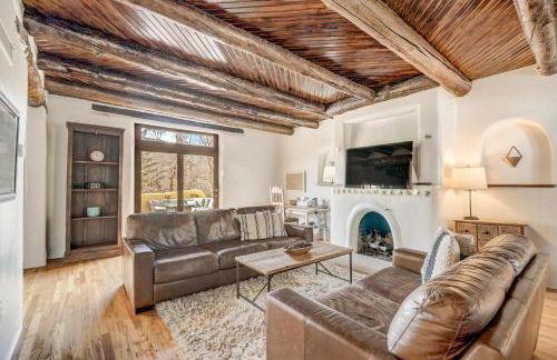 Adobe del Sur Architectural Gem Near Broadmoor - Foto 10