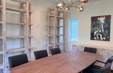 The Arts House - Private and Gated Home in Silver Lake with Pool & Views - Photo 9