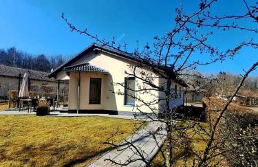 Luxuriöses, familienfreundliches Ferienhaus ,,Amy,, mit Whirlpoolwanne, Kamin und Garten - Foto 23