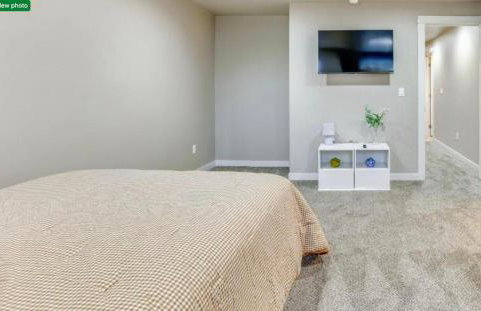 North End blue -Hot Tub - Fire Pit - Downtown -4BR - Photo 50