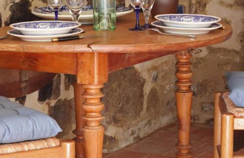 Maison historique du 15ème siècle avec jardin à La Carneille - FR-1-497-135 - Foto 19