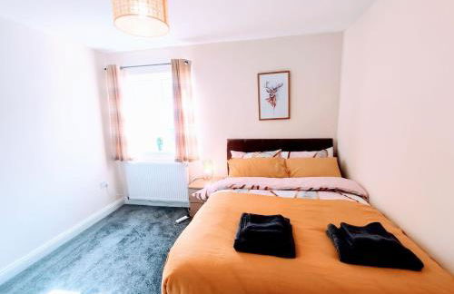 Crystal House Flat 3 - free private parking - metro - Foto 10