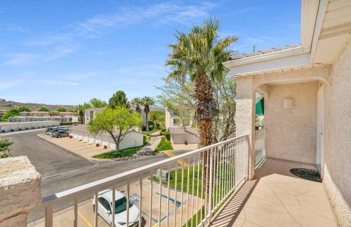 Modern Resort Condo - Pools, Courts & Scenic Views - Foto 18