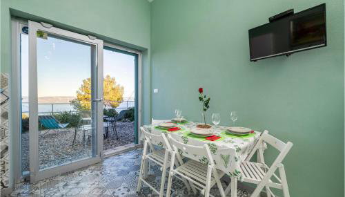 Gorgeous Apartment In Gondolici - Foto 5