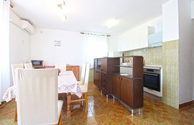 Apartment 1198 - Photo 32