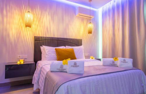 Apartamento de Lujo con Jacuzzi Privado, Piscina y Vistas al Mar - Foto 22