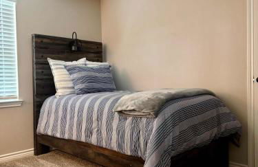 Charming & Luxe Cottage 3 BR 2 BA - Foto 16