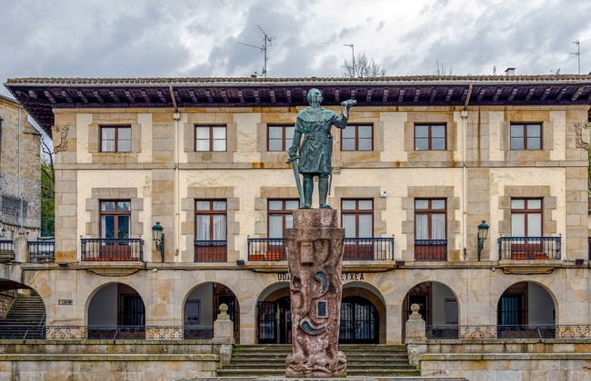 Tour in Gernika-Lumo - Photo 1