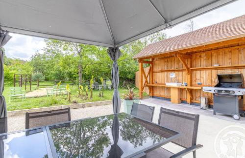 Gîte de groupe avec salle de jeux, jardin 4000m², proche forêt de Chandelais et Zoo de la Flèche - FR-1-622-56 - Photo 9