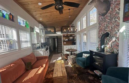 Blueberry Farm Cottage, Hot Tub, Creek, Game Room - Foto 41