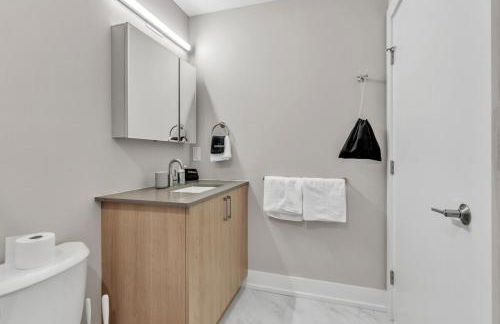 Floor To Ceiling Windows- Bridge Views - Studio - Foto 20