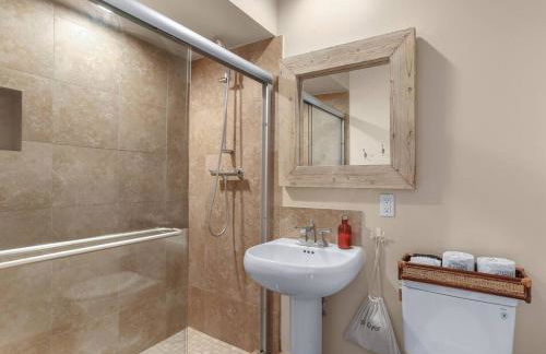 Near Downtown Palm Springs, 7 BD 7 BTH, 80FT Pool, Pickleball - Foto 15