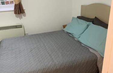 Comfy New Self Contained 1 Bed Flat - Modern! - Photo 30