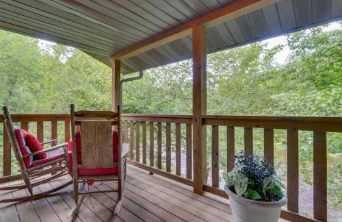 Riverfront Couples Retreat in Smoky Mountains! - Foto 1