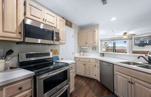 Family Lakefront Oasis - Picture Perfect Retreat - Foto 10