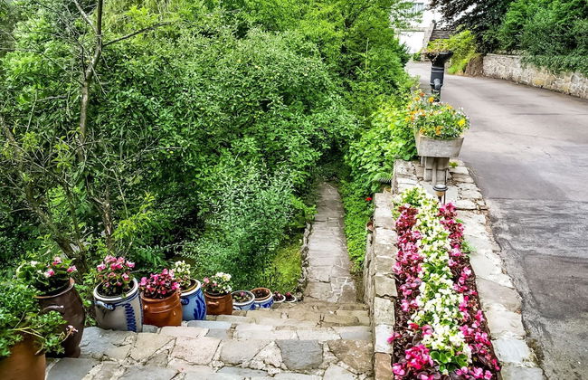 A Small Studio of a Nature Stone House - Foto 26
