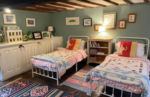 15th Century 6-bed Farmhouse, Sleeps 11, Pets Ok - Foto 45
