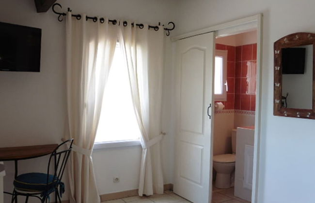 Holiday Cottage With Private Terrace, Bellegarde - Foto 9