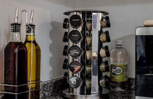 Vineyard Cottage-Pet Friendly & Walk to Oaklawn! - Foto 20